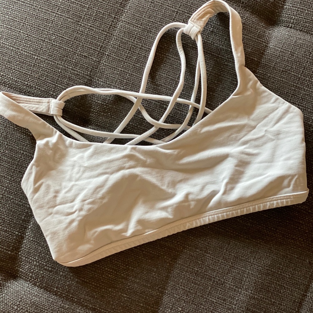 Lululemon Free To Be Sports Bra